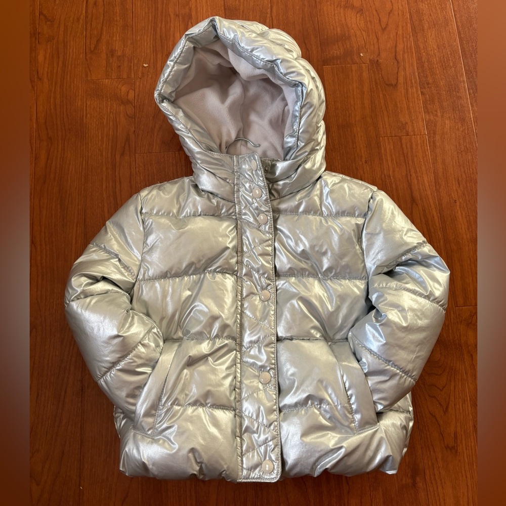 Little Girls Winter Coat. Silver. Extra Small. Coldcontrol max. Hooded. Zip up.
